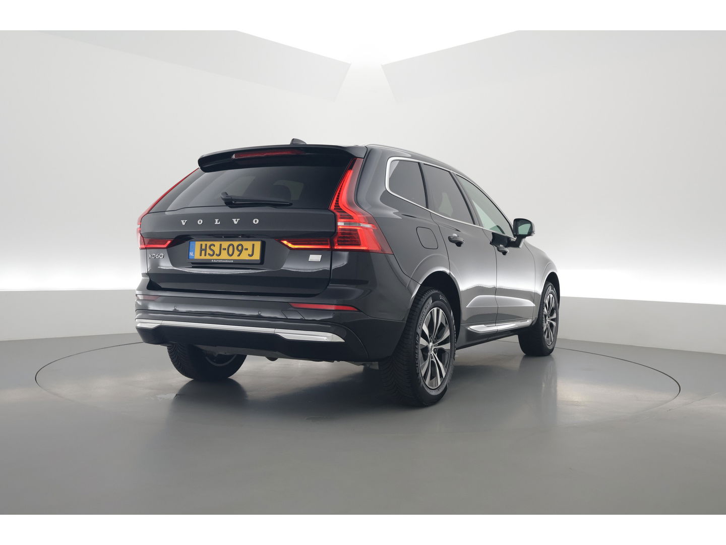 Volvo XC60 T6 Recharge Core | Pano | Pilot Assist | Camera | Stoel- Stuurverw. | Google info.