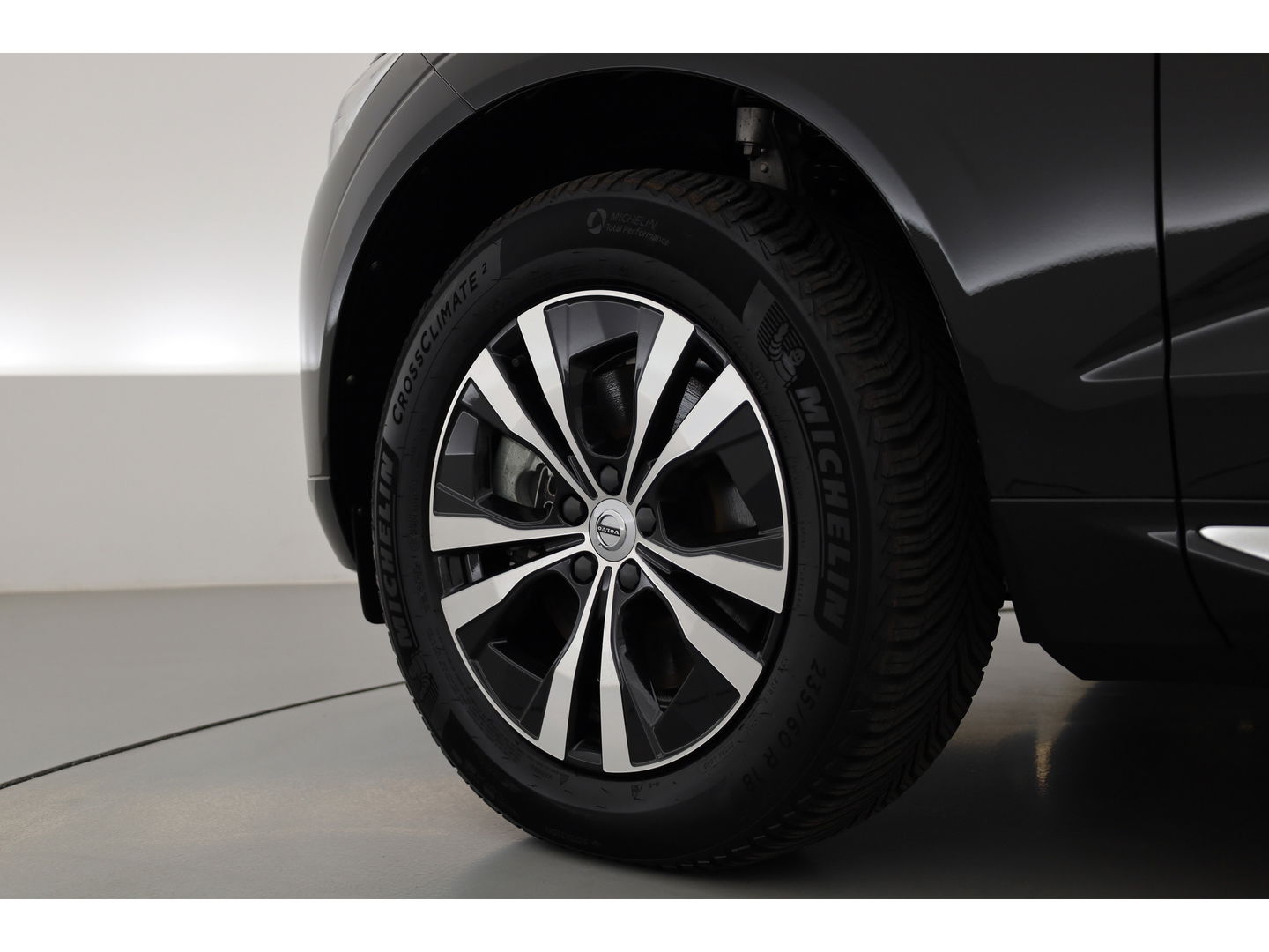 Volvo XC60 T6 Recharge Core | Pano | Pilot Assist | Camera | Stoel- Stuurverw. | Google info.