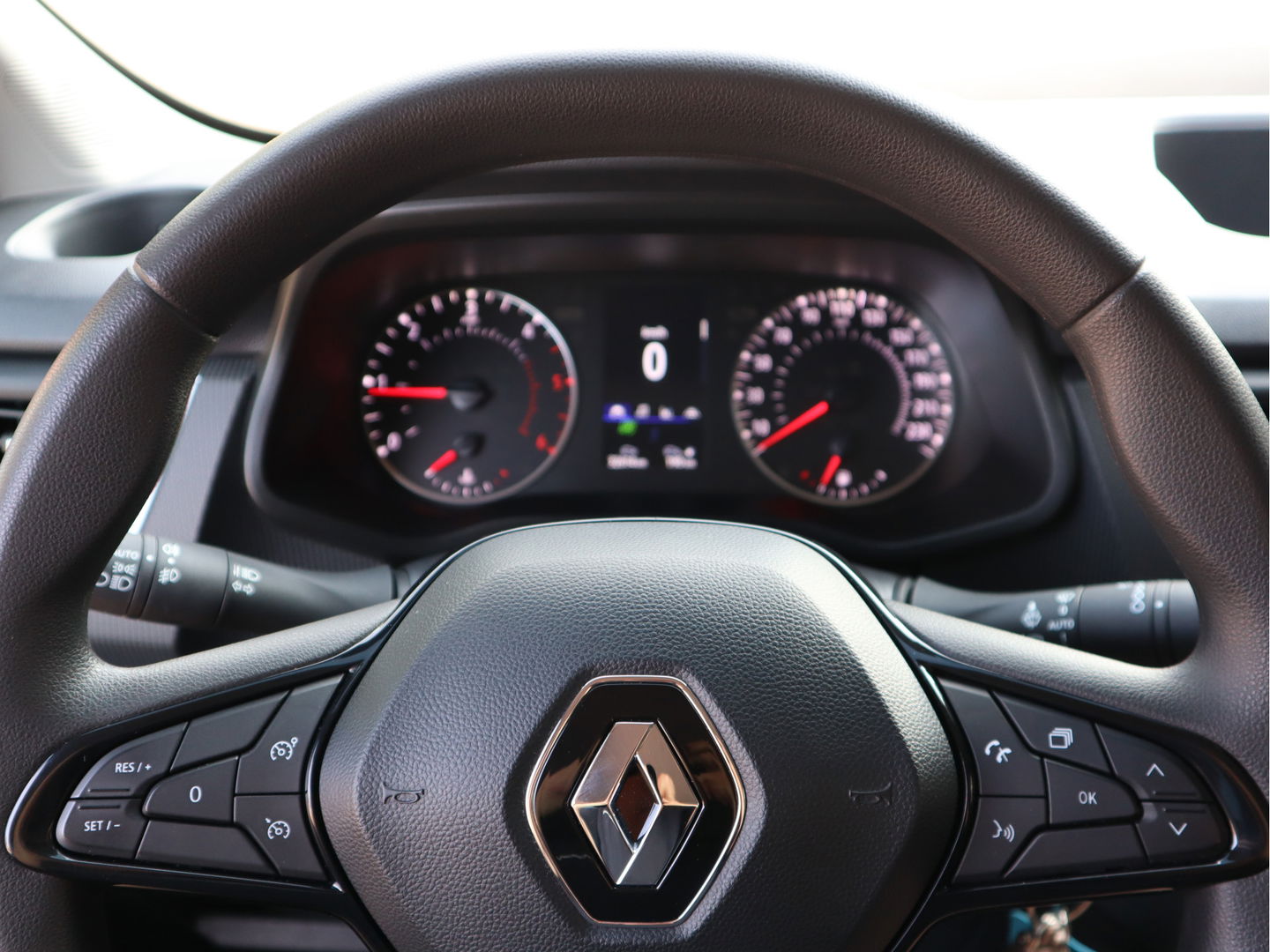 Renault Trafic 2.0 dC1 150pk Euro 6 L2 Lang DC 5 Pers - L&R Schuifdr - Apple Carplay