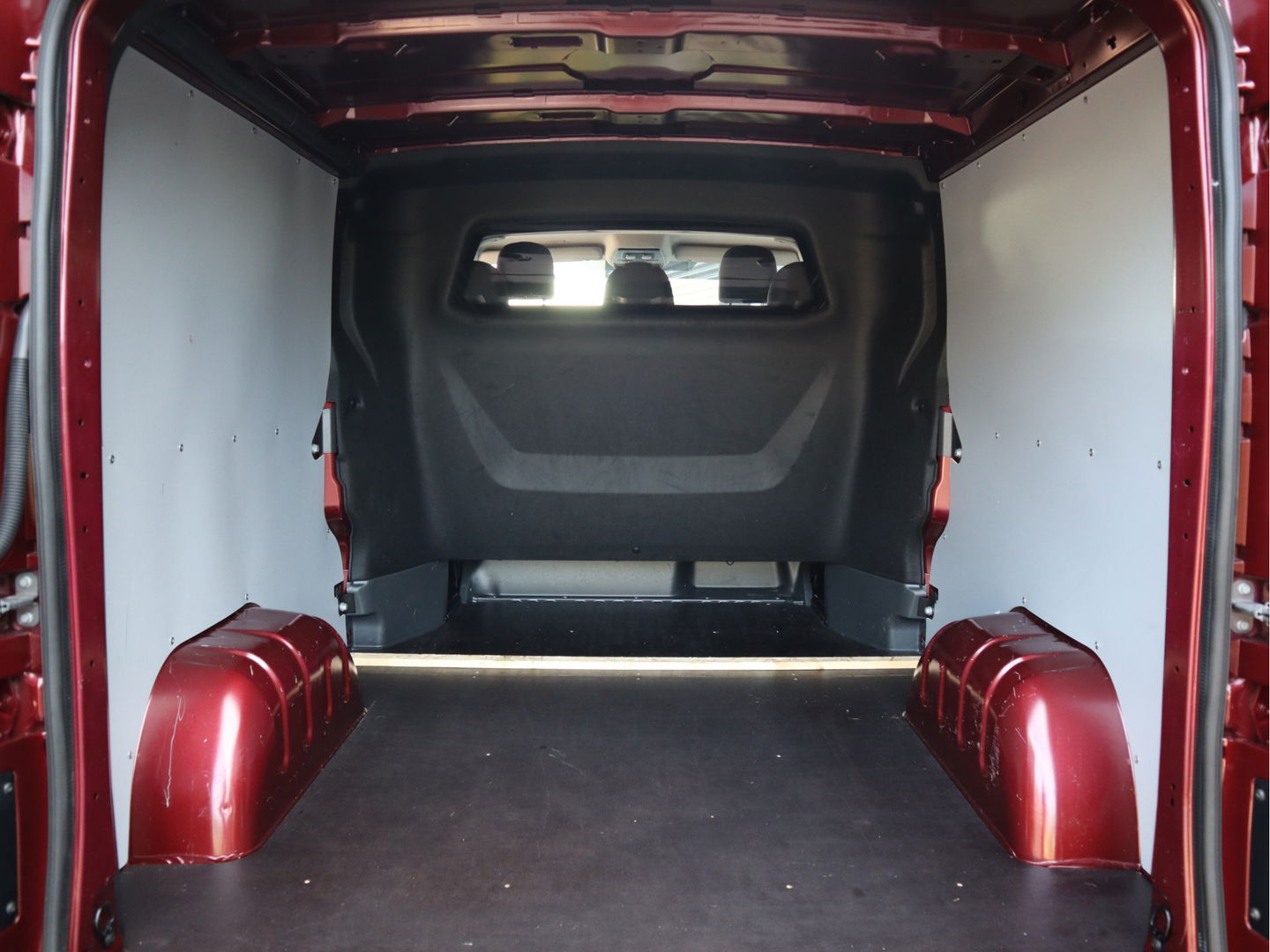 Renault Trafic 2.0 dC1 150pk Euro 6 L2 Lang DC 5 Pers - L&R Schuifdr - Apple Carplay