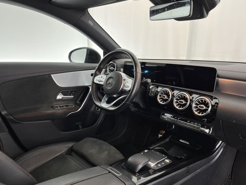 Mercedes-Benz CLA-Klasse 180 d Business Solution AMG Aut. *PANO | WIDE-SCREEN-COCKPIT | FULL-LED | AMBIENT-LIGHT | LEATHER-MICROFIBRE | CAMERA | NAVI-FULLMAP | ECC | PDC | CRUISE | SPORT-SEATS | 18"ALU*