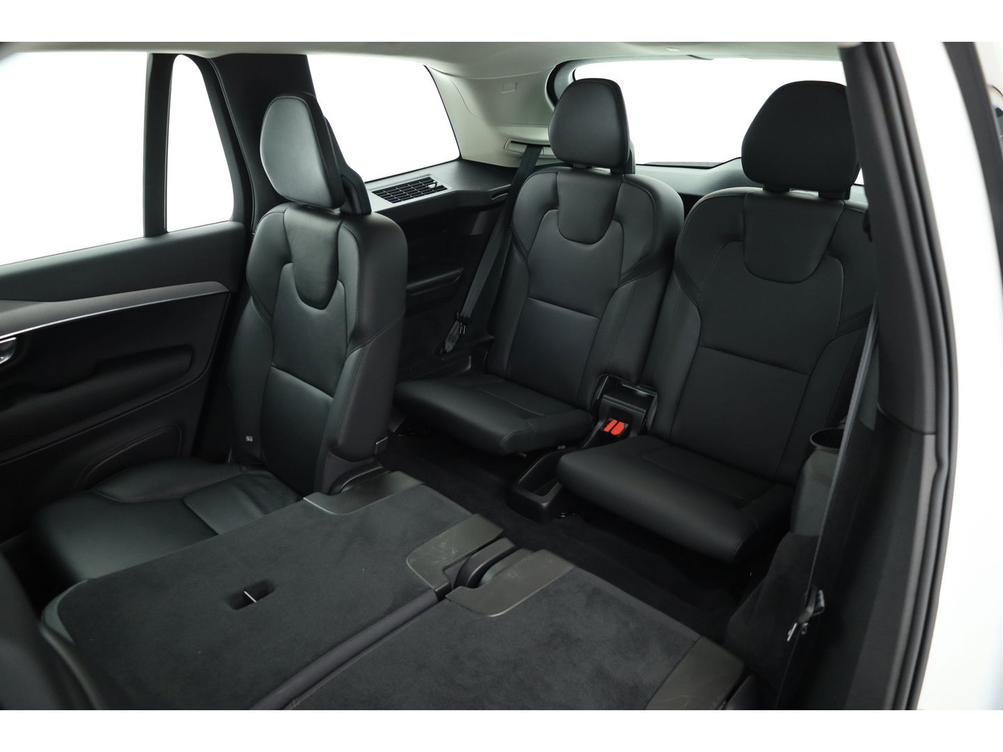 Volvo XC90 2.0 T8 Recharge AWD Inscription Expression | Navi | Adapt. Cruise | Elek. Trekhaak | Dodehoek | Stoel-Stuurverw.  | CarPlay