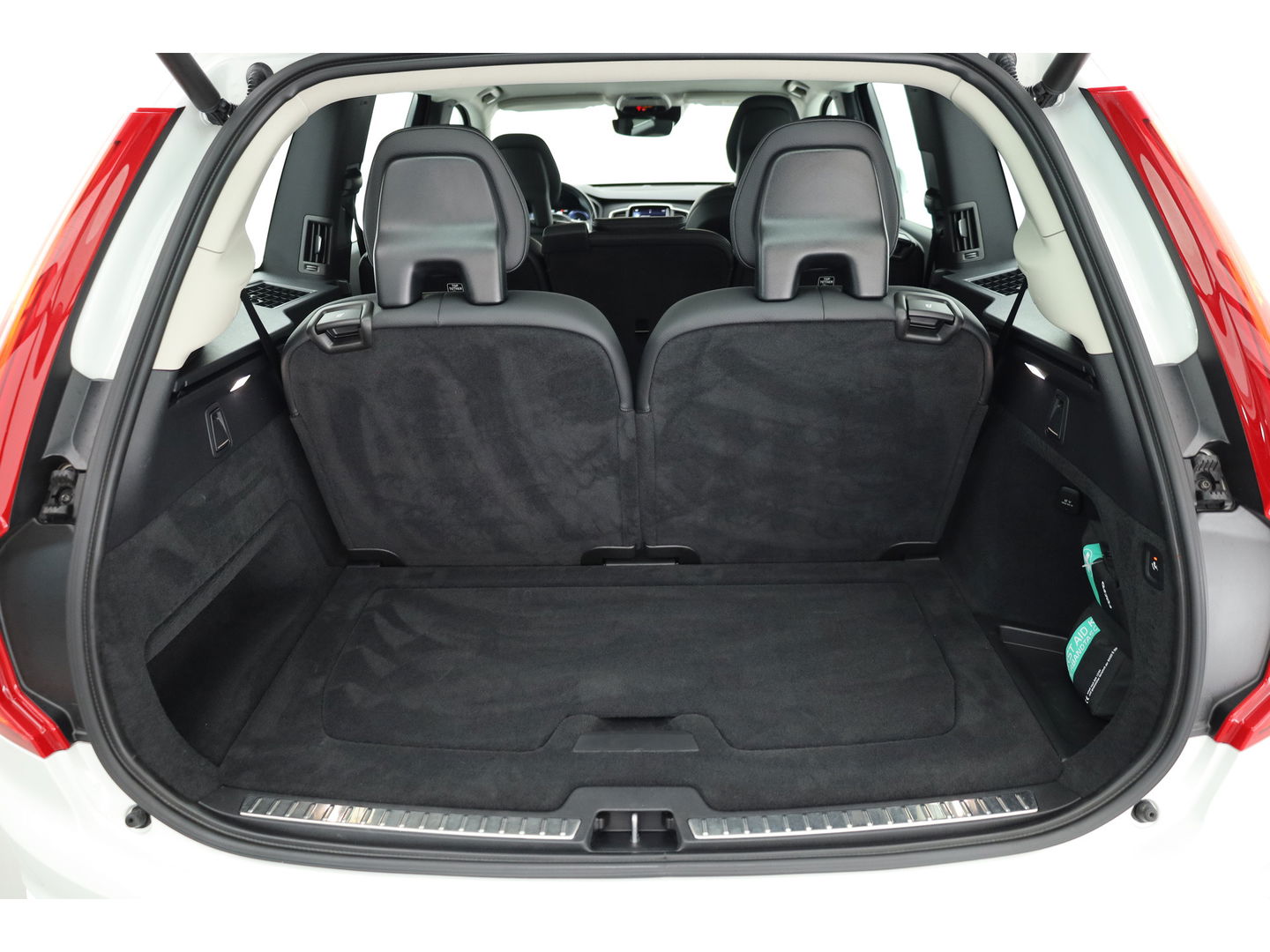 Volvo XC90 2.0 T8 Recharge AWD Inscription Expression | Navi | Adapt. Cruise | Elek. Trekhaak | Dodehoek | Stoel-Stuurverw.  | CarPlay