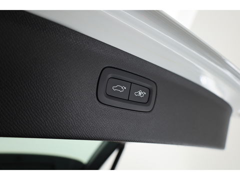 Volvo XC90 2.0 T8 Recharge AWD Inscription Expression | Navi | Adapt. Cruise | Elek. Trekhaak | Dodehoek | Stoel-Stuurverw.  | CarPlay