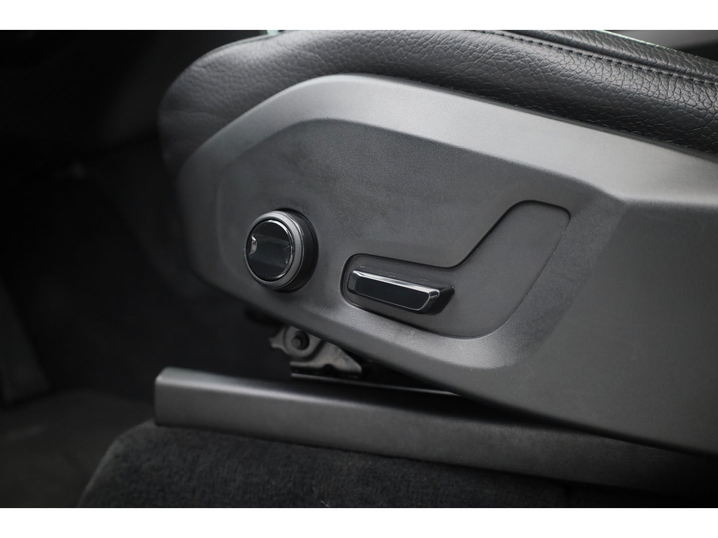 Volvo XC90 2.0 T8 Recharge AWD Inscription Expression | Navi | Adapt. Cruise | Elek. Trekhaak | Dodehoek | Stoel-Stuurverw.  | CarPlay