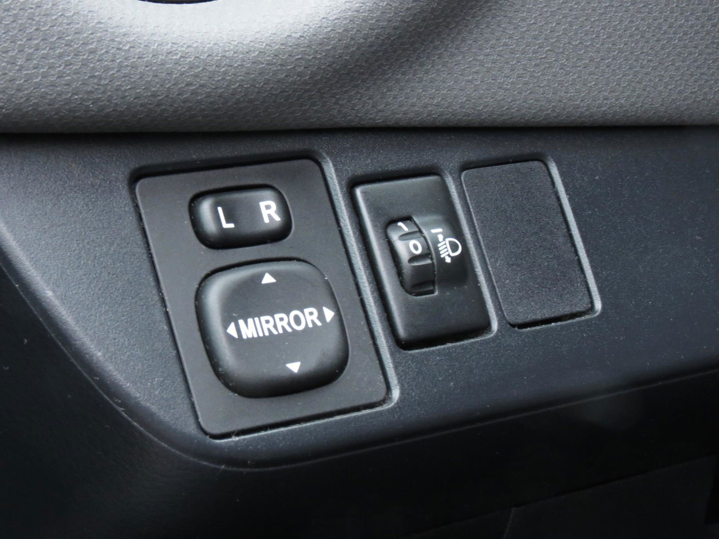 Toyota Yaris 1.5 Hybrid Lease | NIEUWE TYPE | NAVIGATIE | ACHTERUITRIJCAMERA | CLIMA-AIRCO | KEYLESS START |