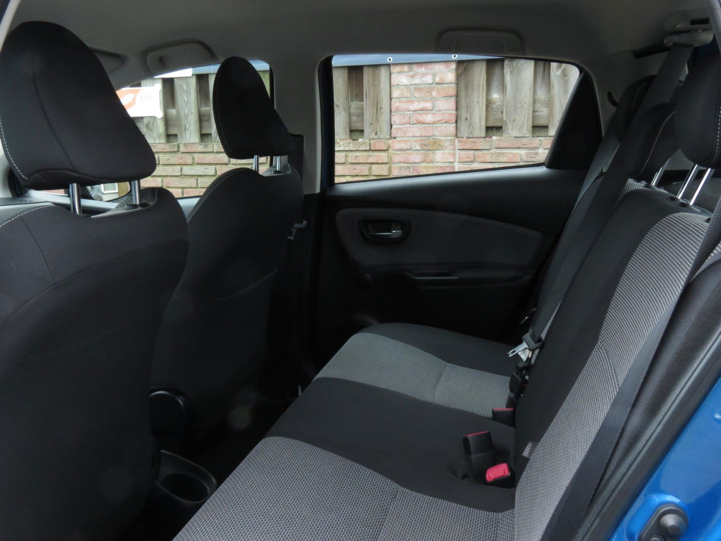 Toyota Yaris 1.5 Hybrid Lease | NIEUWE TYPE | NAVIGATIE | ACHTERUITRIJCAMERA | CLIMA-AIRCO | KEYLESS START |