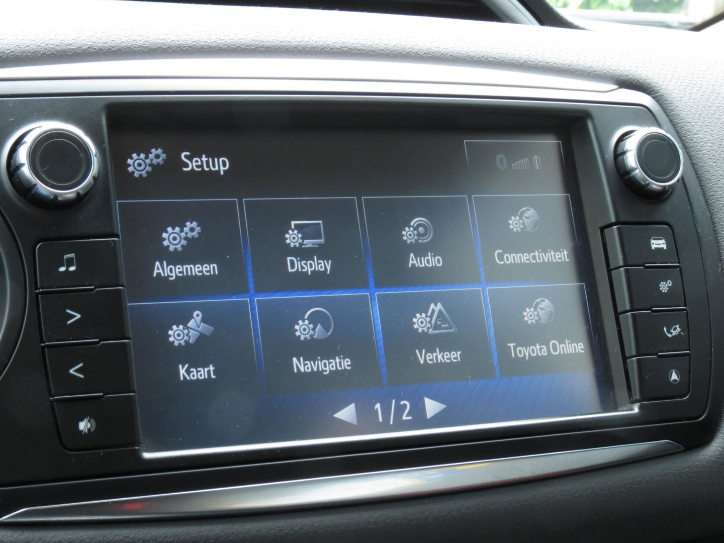 Toyota Yaris 1.5 Hybrid Lease | NIEUWE TYPE | NAVIGATIE | ACHTERUITRIJCAMERA | CLIMA-AIRCO | KEYLESS START |
