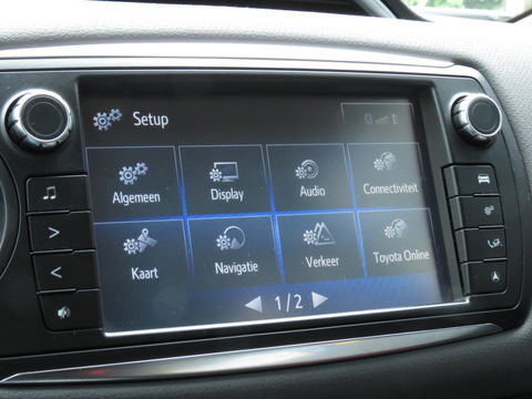 Toyota Yaris 1.5 Hybrid Lease | NIEUWE TYPE | NAVIGATIE | ACHTERUITRIJCAMERA | CLIMA-AIRCO | KEYLESS START |