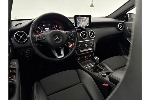 Mercedes-Benz A-Klasse 180 d Airco Cruise Navi LED Parkeersensoren 16"LMV