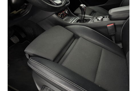 Mercedes-Benz A-Klasse 180 d Airco Cruise Navi LED Parkeersensoren 16"LMV