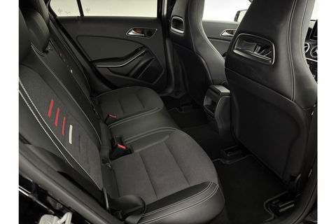 Mercedes-Benz A-Klasse 180 d Airco Cruise Navi LED Parkeersensoren 16"LMV