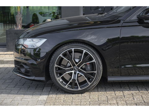 Audi S6 Avant 4.0 TFSI V8 450pk Panoramadak Supersportstoelen B&O 3d Luchtvering Matrix led Black pack