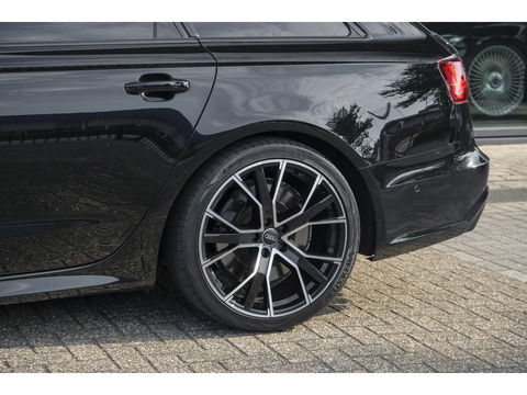 Audi S6 Avant 4.0 TFSI V8 450pk Panoramadak Supersportstoelen B&O 3d Luchtvering Matrix led Black pack