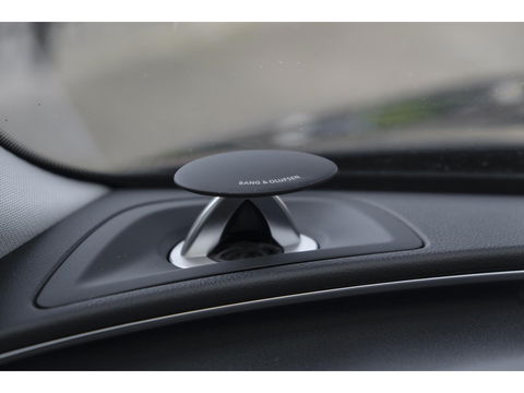 Audi S6 Avant 4.0 TFSI V8 450pk Panoramadak Supersportstoelen B&O 3d Luchtvering Matrix led Black pack