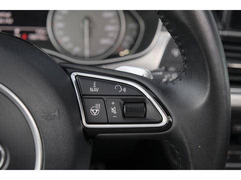 Audi S6 Avant 4.0 TFSI V8 450pk Panoramadak Supersportstoelen B&O 3d Luchtvering Matrix led Black pack