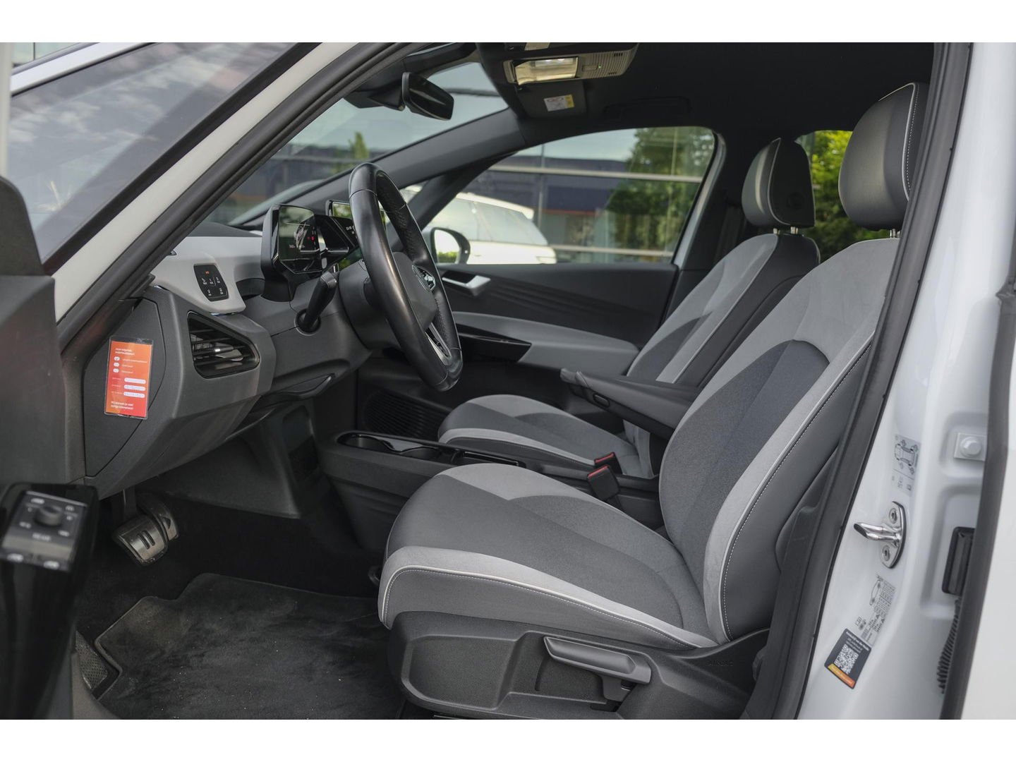 Volkswagen ID.3 204pk First Plus *BTW* Matrix led Navigatie Stoelverwarming Carplay NLauto Adaptive cruise