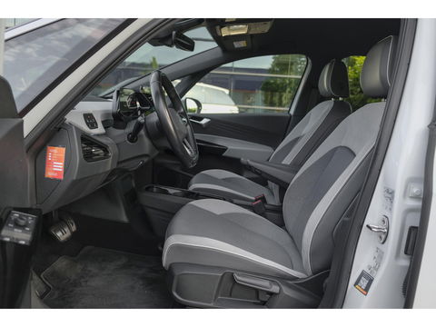 Volkswagen ID.3 204pk First Plus *BTW* Matrix led Navigatie Stoelverwarming Carplay NLauto Adaptive cruise