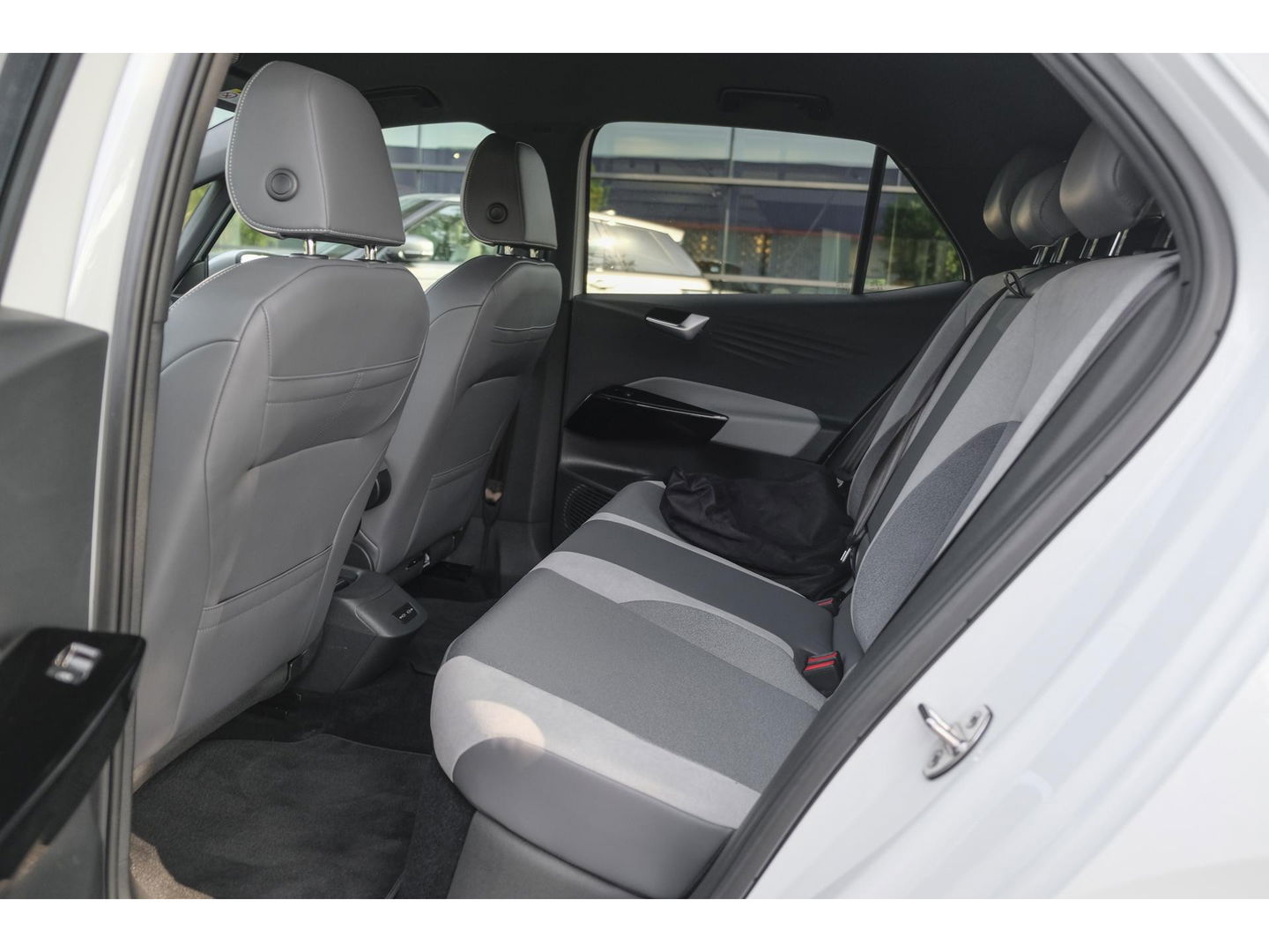 Volkswagen ID.3 204pk First Plus *BTW* Matrix led Navigatie Stoelverwarming Carplay NLauto Adaptive cruise