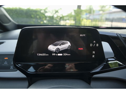 Volkswagen ID.3 204pk First Plus *BTW* Matrix led Navigatie Stoelverwarming Carplay NLauto Adaptive cruise