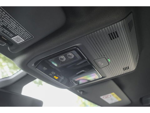 Volkswagen ID.3 204pk First Plus *BTW* Matrix led Navigatie Stoelverwarming Carplay NLauto Adaptive cruise