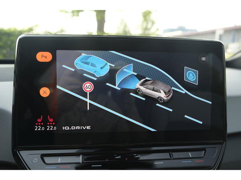 Volkswagen ID.3 204pk First Plus *BTW* Matrix led Navigatie Stoelverwarming Carplay NLauto Adaptive cruise