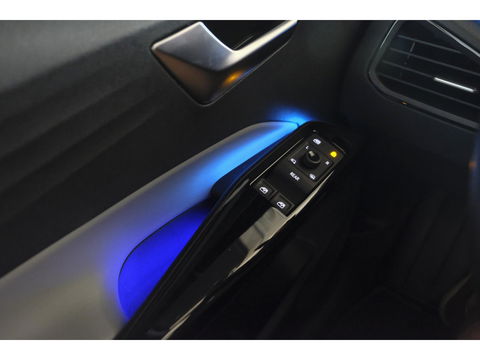 Volkswagen ID.3 204pk First Plus *BTW* Matrix led Navigatie Stoelverwarming Carplay NLauto Adaptive cruise