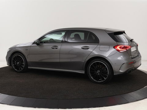 Mercedes-Benz A-Klasse 250 e AMG Line | Widescreen | Camera | Sfeerverlichting | Stoelverwarming | Full-LED | Navigatie | DAB+ | Cruise control