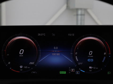 Mercedes-Benz A-Klasse 250 e AMG Line | Widescreen | Camera | Sfeerverlichting | Stoelverwarming | Full-LED | Navigatie | DAB+ | Cruise control
