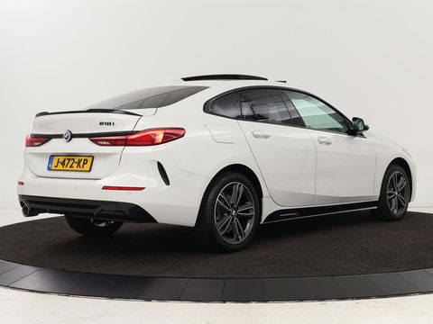 BMW 2 Serie Gran Coupé 218i Executive | Panoramadak | Carplay | Cruise control | Sportstoelen | Sfeerverlichting | LED | Navigatie