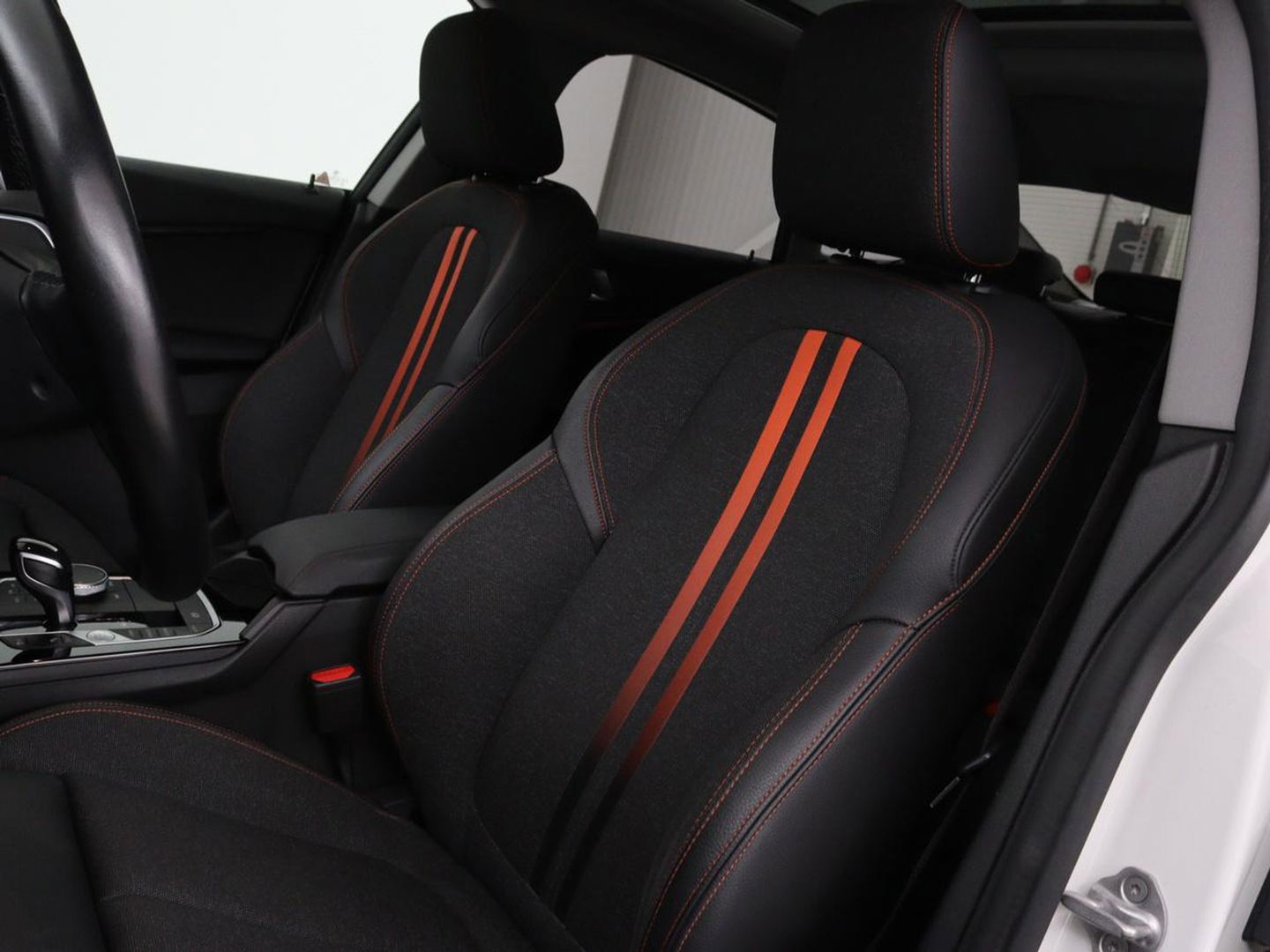 BMW 2 Serie Gran Coupé 218i Executive | Panoramadak | Carplay | Cruise control | Sportstoelen | Sfeerverlichting | LED | Navigatie