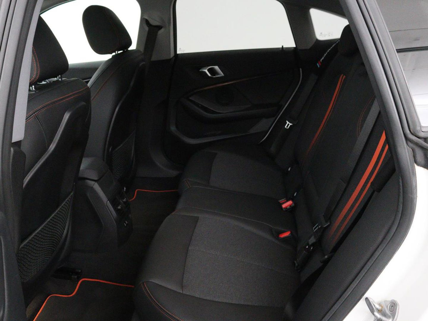 BMW 2 Serie Gran Coupé 218i Executive | Panoramadak | Carplay | Cruise control | Sportstoelen | Sfeerverlichting | LED | Navigatie