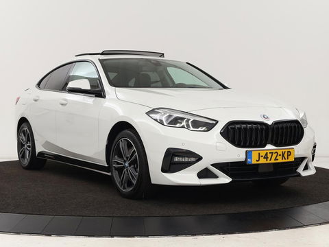 BMW 2 Serie Gran Coupé 218i Executive | Panoramadak | Carplay | Cruise control | Sportstoelen | Sfeerverlichting | LED | Navigatie