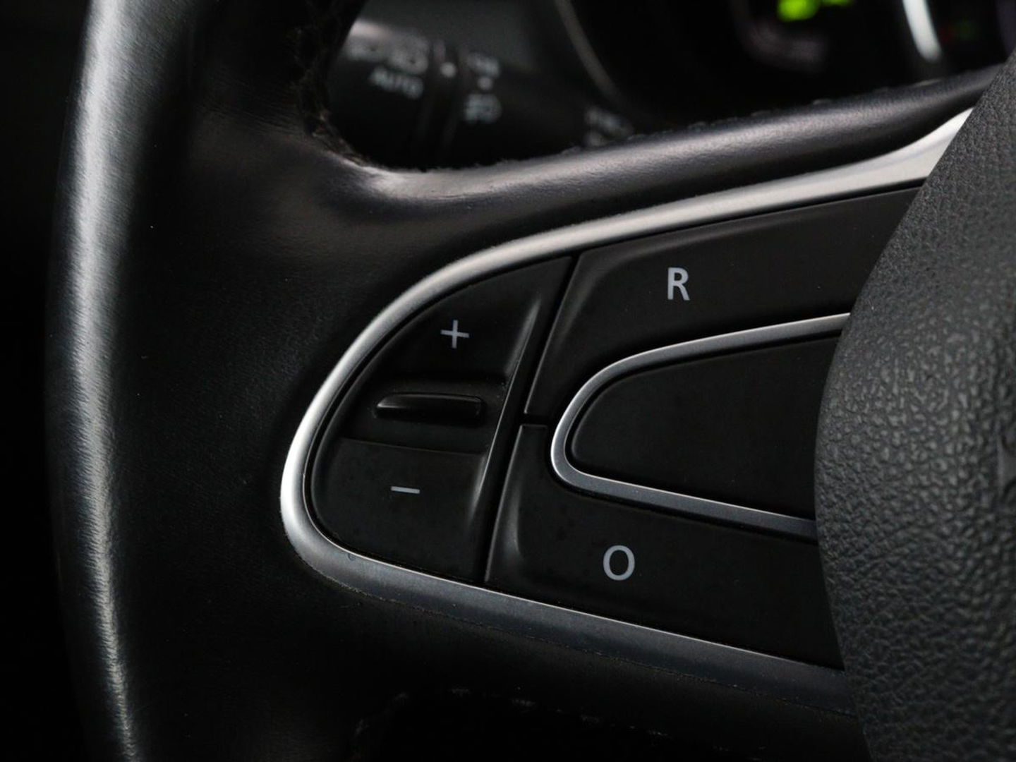 Renault Kadjar 1.2 TCe Bose | 1e eigenaar | Leder | Stoelverwarming | Camera | Cruise control | Trekhaak | Sfeerverlichting | Navigatie | LED