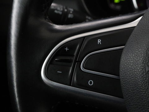 Renault Kadjar 1.2 TCe Bose | 1e eigenaar | Leder | Stoelverwarming | Camera | Cruise control | Trekhaak | Sfeerverlichting | Navigatie | LED
