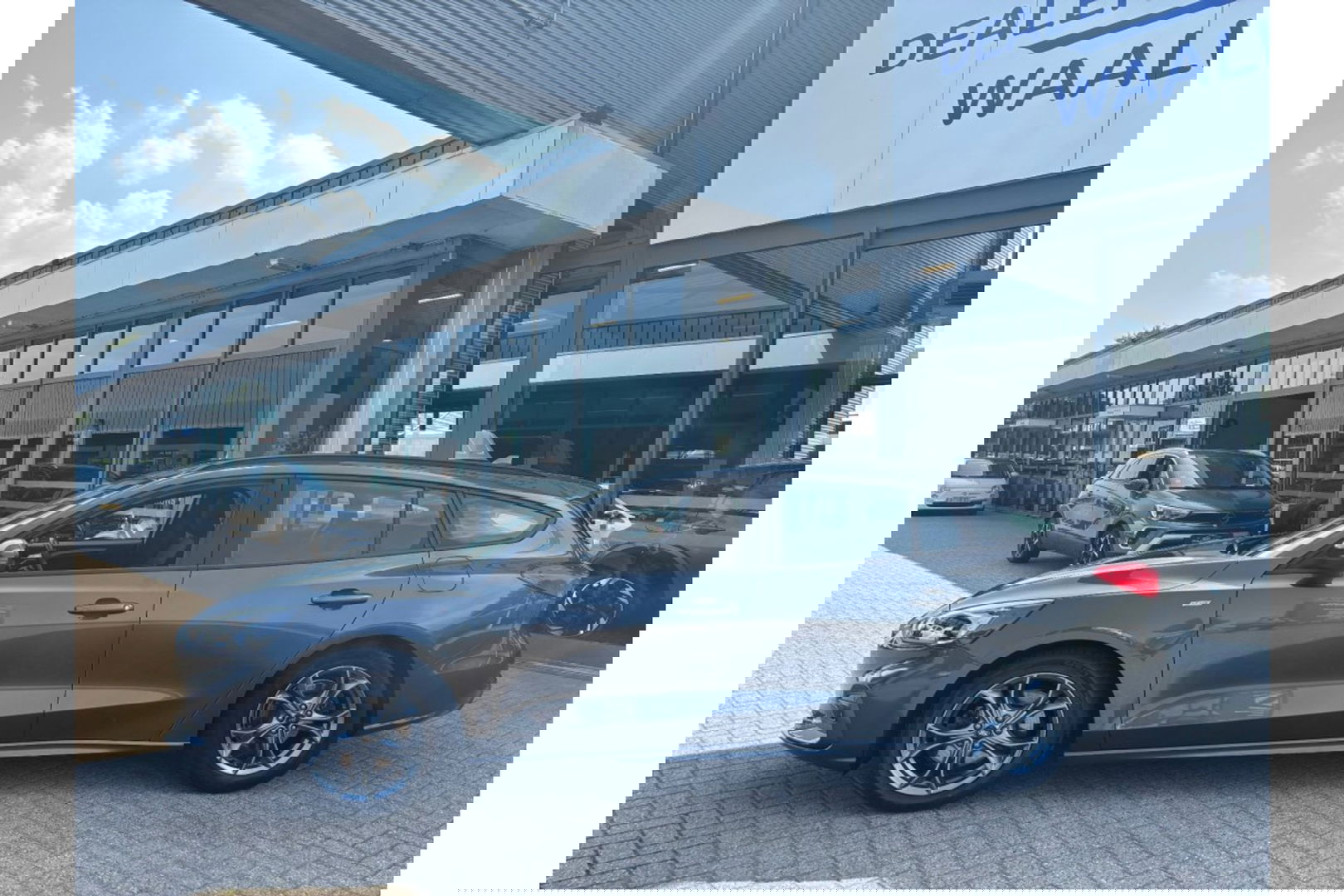 Ford Focus 1.0 ST-LINE 125 PK NAVI AIRCO/ECC BENZ/HYBRIDE