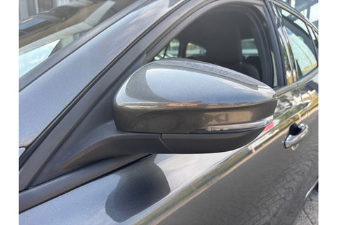 Ford Focus 1.0 ST-LINE 125 PK NAVI AIRCO/ECC PDC