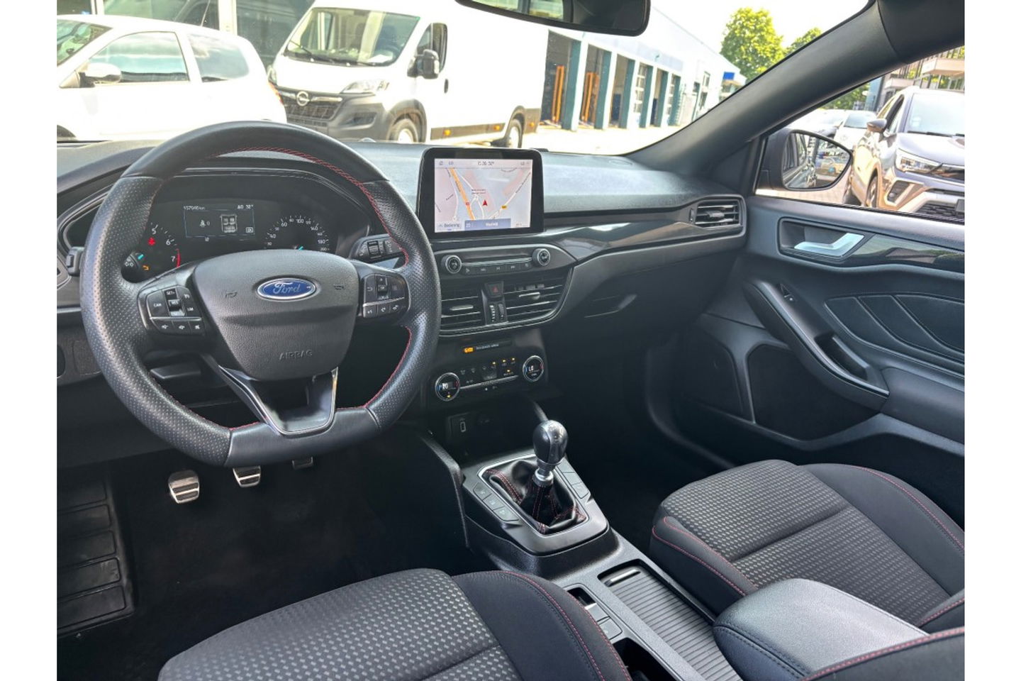 Ford Focus 1.0 ST-LINE 125 PK NAVI AIRCO/ECC PDC