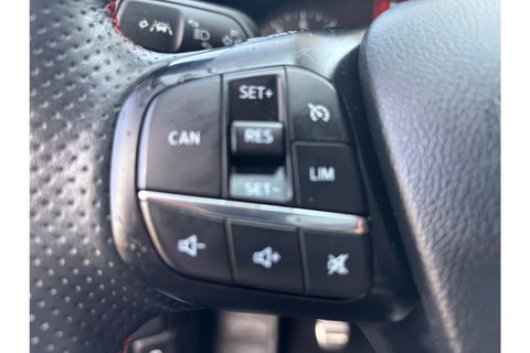 Ford Focus 1.0 ST-LINE 125 PK NAVI AIRCO/ECC PDC