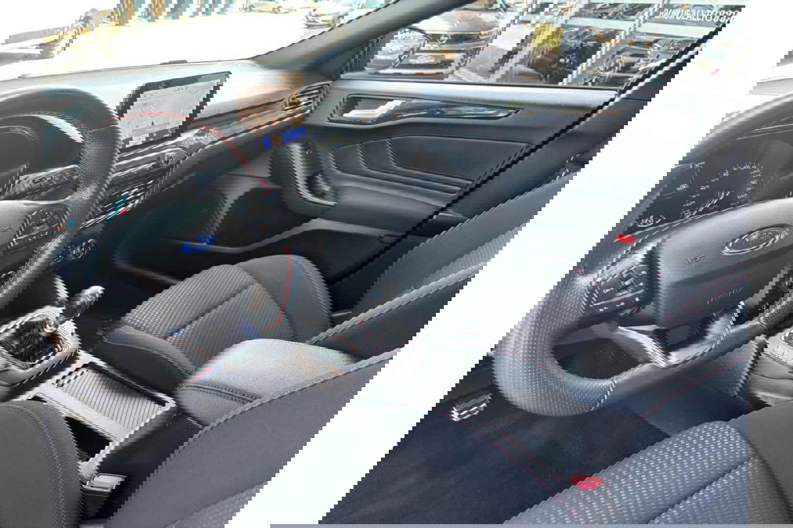 Ford Focus 1.0 ST-LINE 125 PK NAVI AIRCO/ECC BENZ/HYBRIDE