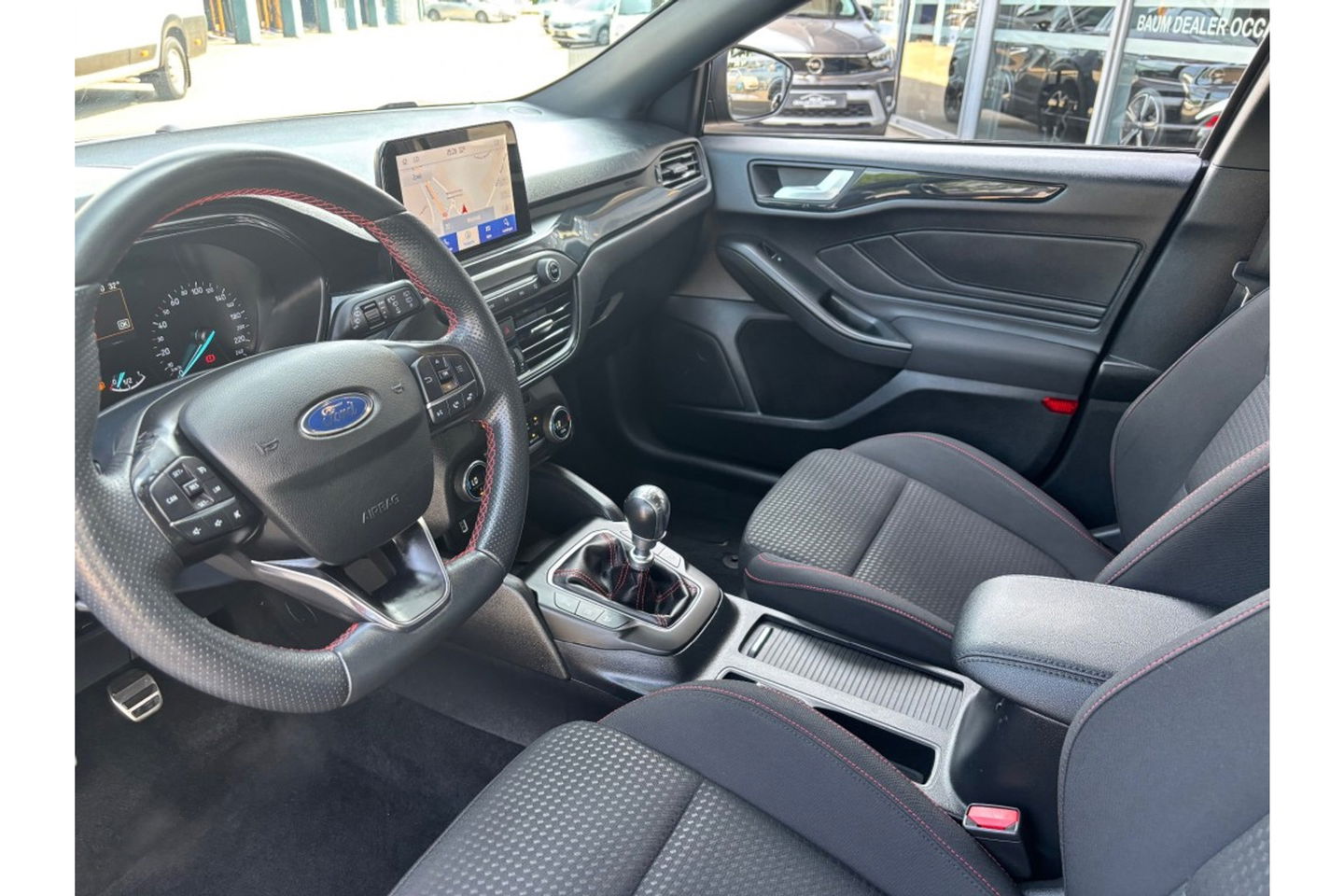 Ford Focus 1.0 ST-LINE 125 PK NAVI AIRCO/ECC PDC