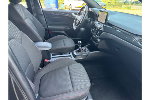 Ford Focus 1.0 ST-LINE 125 PK NAVI AIRCO/ECC PDC