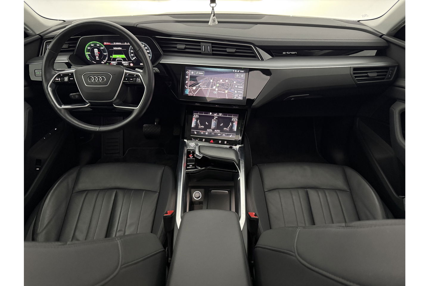 Audi e-tron 50 Quattro Launch edition plus 71 kWh 313PK Pano LED Virtual Memory Carplay Clima Cruise Navi PDC 20''LMV