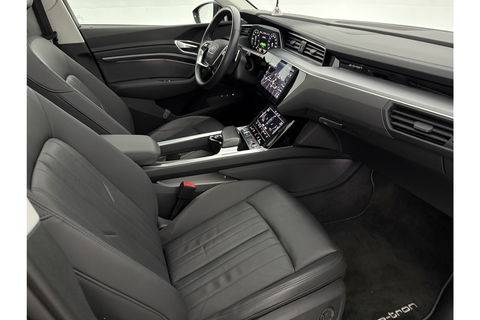 Audi e-tron 50 Quattro Launch edition plus 71 kWh 313PK Pano LED Virtual Memory Carplay Clima Cruise Navi PDC 20''LMV