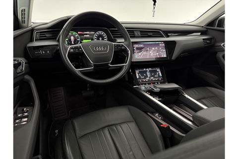 Audi e-tron 50 Quattro Launch edition plus 71 kWh 313PK Pano LED Virtual Memory Carplay Clima Cruise Navi PDC 20''LMV