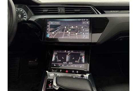 Audi e-tron 50 Quattro Launch edition plus 71 kWh 313PK Pano LED Virtual Memory Carplay Clima Cruise Navi PDC 20''LMV