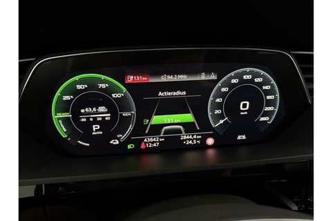 Audi e-tron 50 Quattro Launch edition plus 71 kWh 313PK Pano LED Virtual Memory Carplay Clima Cruise Navi PDC 20''LMV