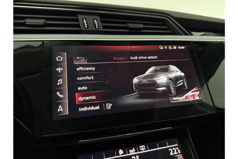 Audi e-tron 50 Quattro Launch edition plus 71 kWh 313PK Pano LED Virtual Memory Carplay Clima Cruise Navi PDC 20''LMV