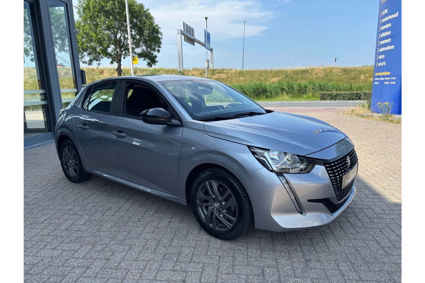 Peugeot 208 1.2 PT ACTIVE PACK NAVI AIRCO/ECC PDC