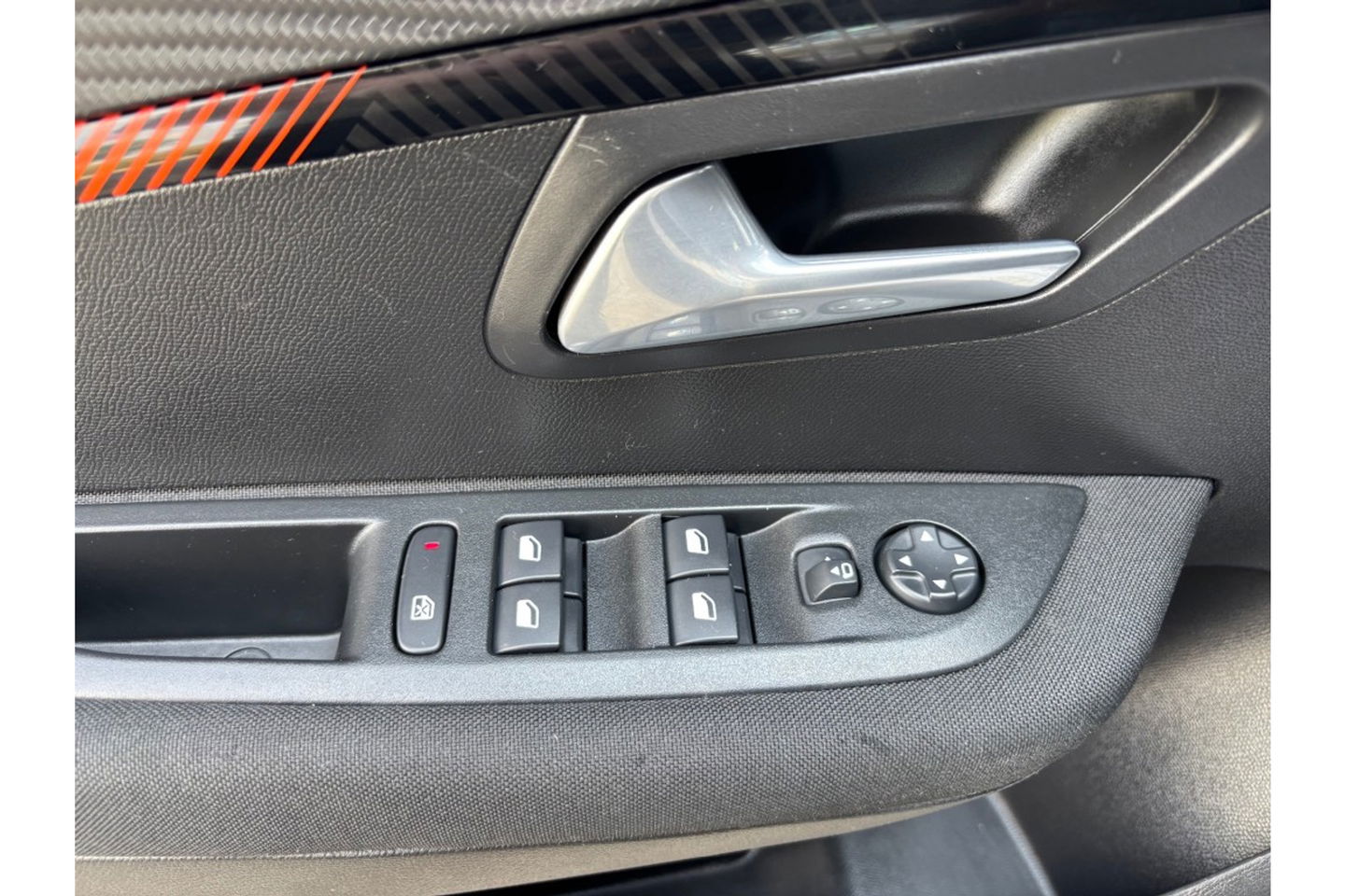 Peugeot 208 1.2 PT ACTIVE PACK NAVI AIRCO/ECC PDC